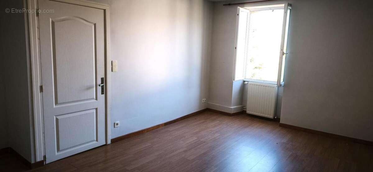 Maison à SAINT-LAURENT-LOLMIE