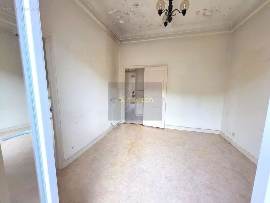 Appartement à MENTON