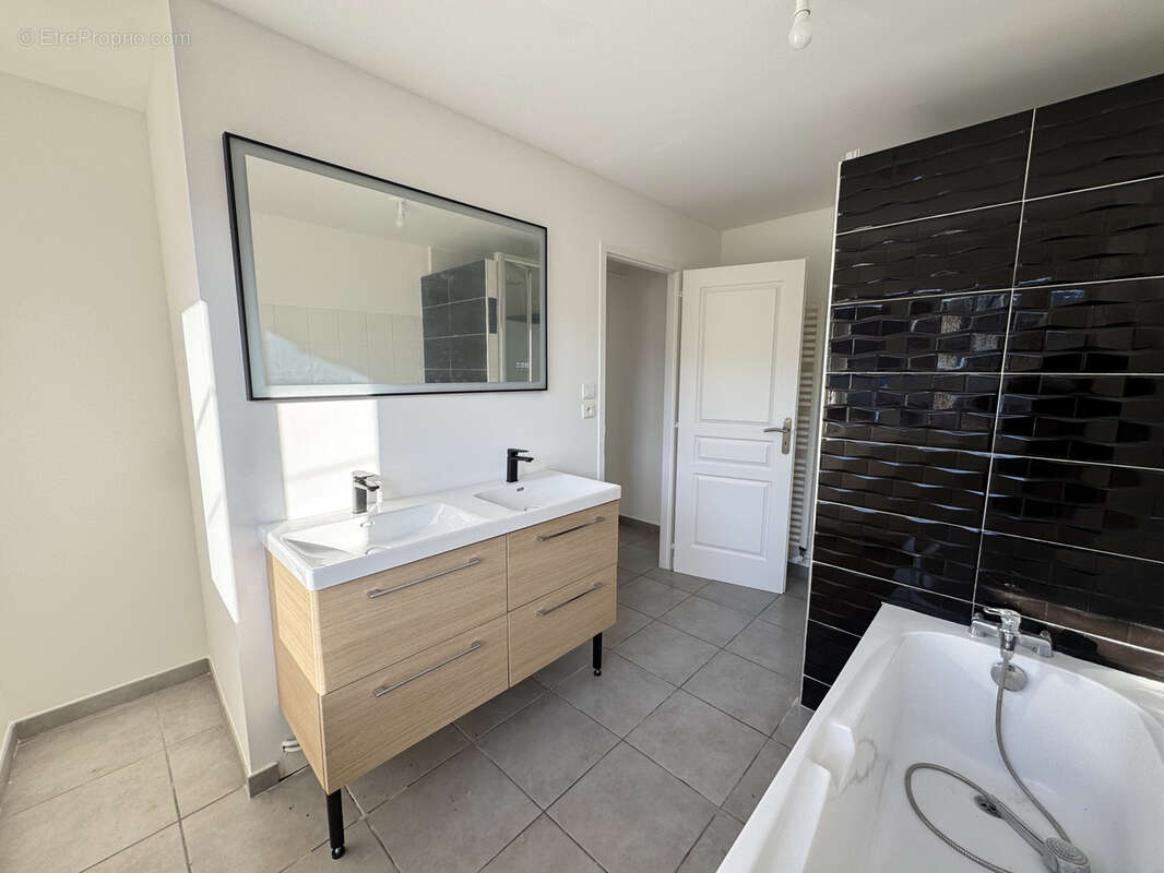 Appartement à VALDOIE