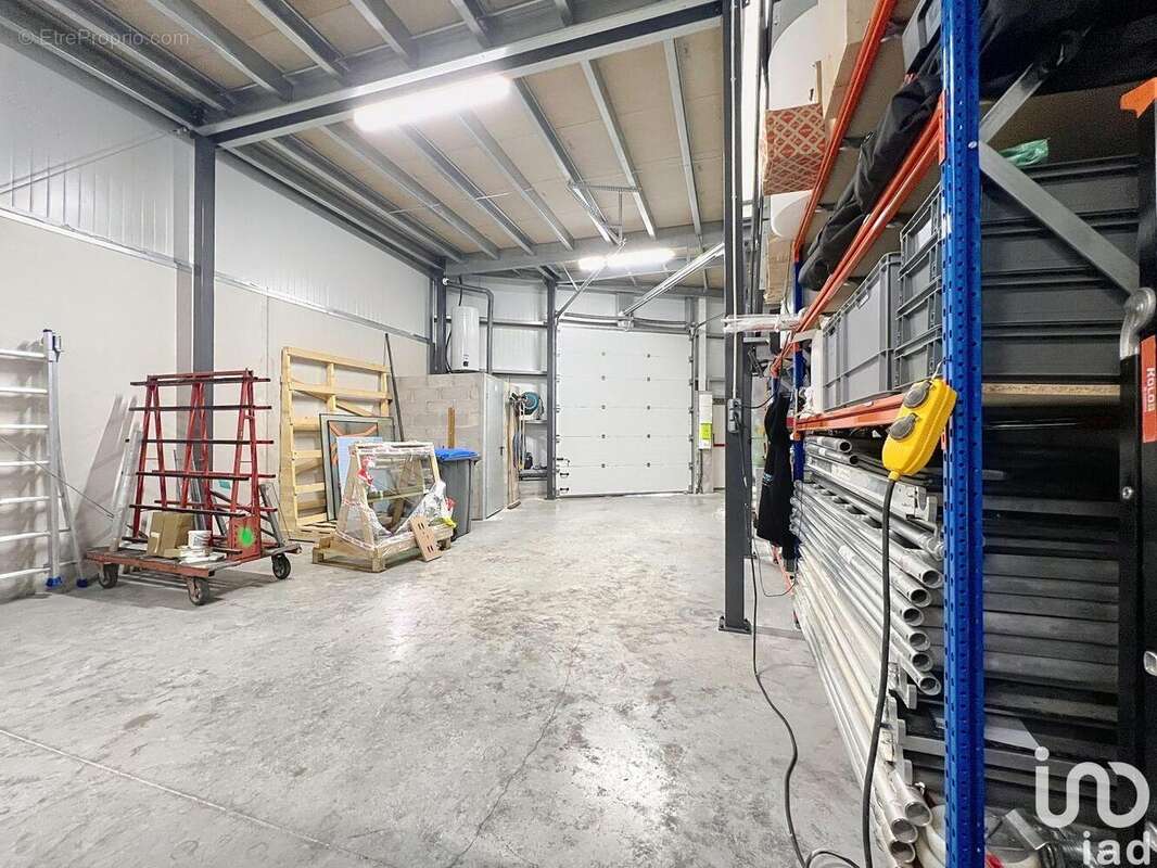 Photo 2 - Commerce à BRIE-COMTE-ROBERT