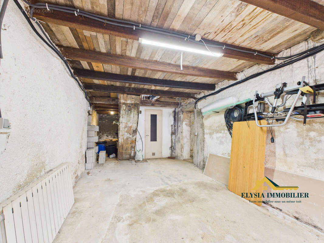 Maison à NEUVILLE-LES-VAUCOULEURS