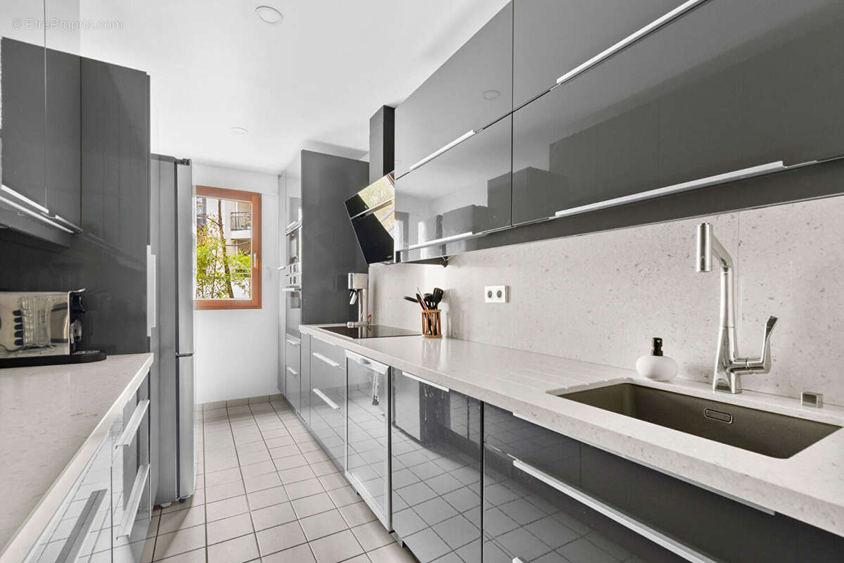 Appartement à SURESNES