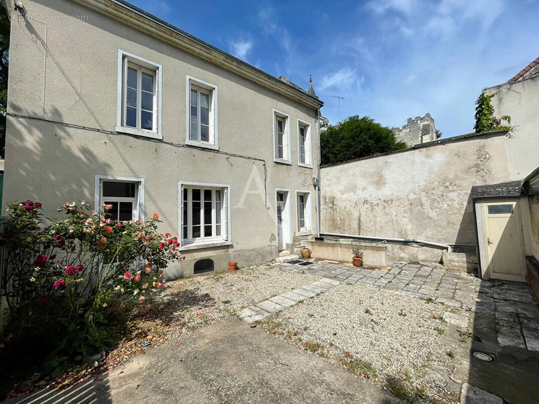 Maison à MONTRICHARD