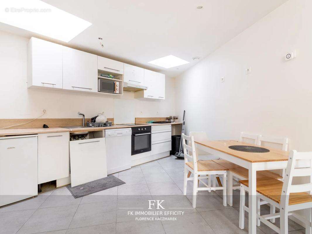 Maison 125 m² à Roubaix  - photo 2