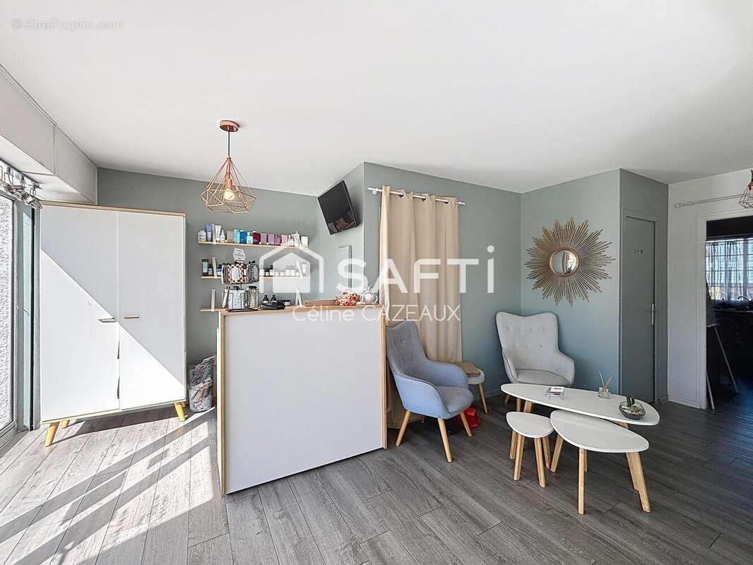 Commerce 67 m² à Eysines  - photo 2