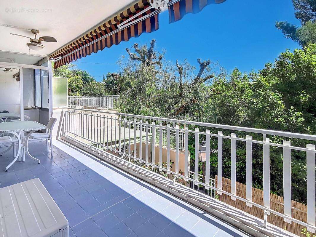 Appartement à LE CANNET