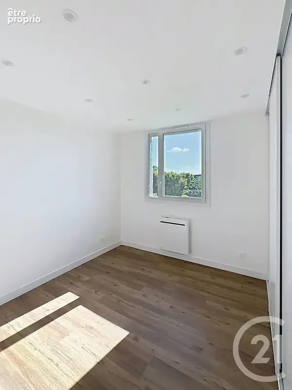 Appartement 4 pièces 83 m² à vendre à Savigny-Le-Temple (77176) - photo 6