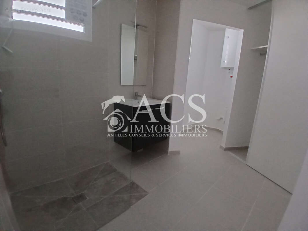 Appartement à LES TROIS-ILETS