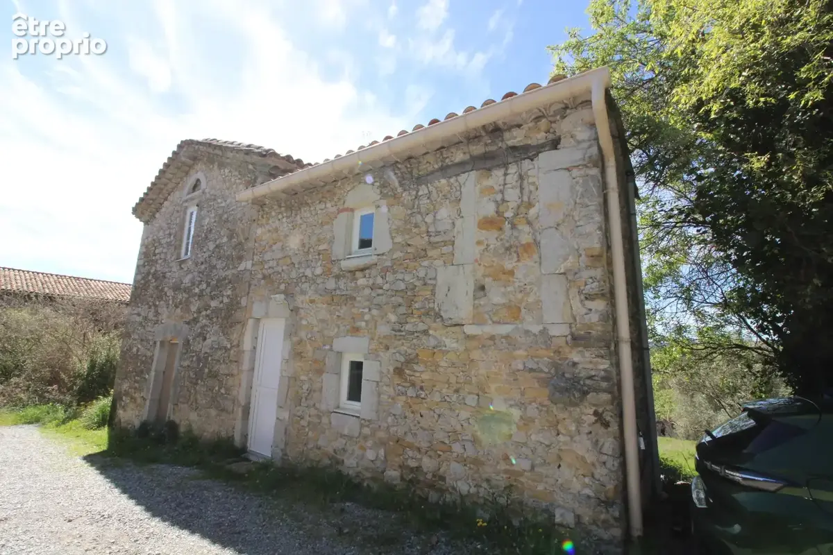 Mas de 2500 m2 sur 26 hectares. - photo 14