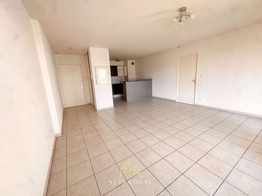 Appartement à MARSEILLE-9E