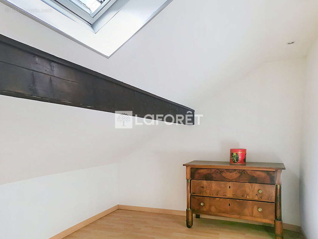 Maison à NEUVILLE-SUR-SAONE