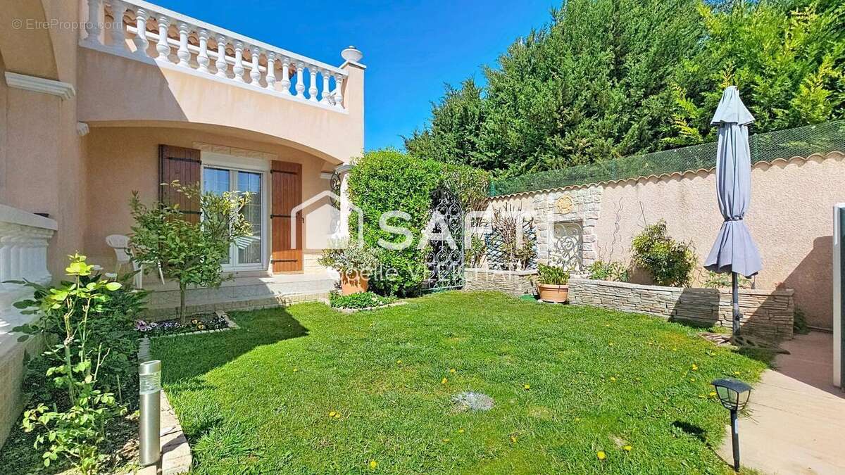 Photo 2 - Maison à MARSEILLE-13E