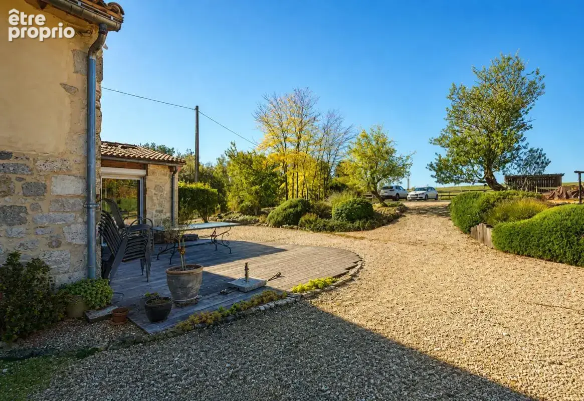Maison de 8 pièces de 337 m² à La Sauvetat-de-Savères - photo 38