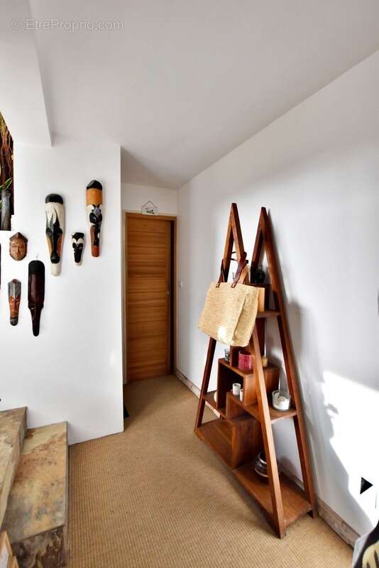 Maison à SOLLIES-TOUCAS