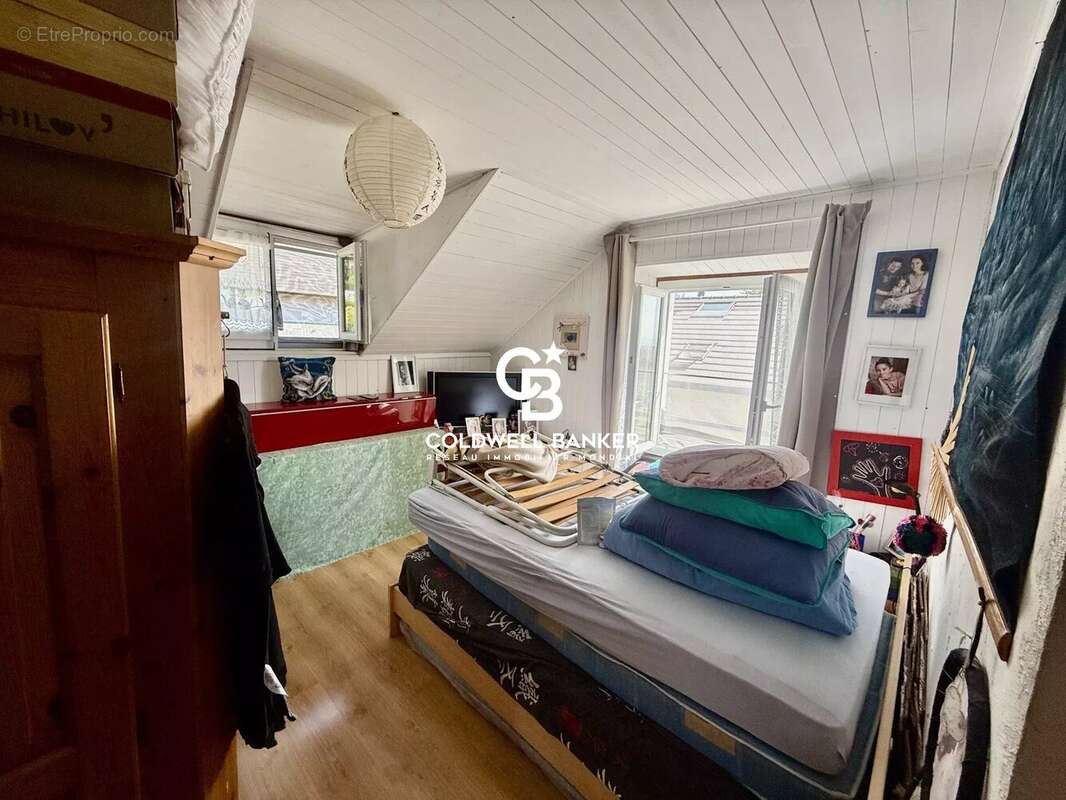 Appartement à SAINT-CERGUES