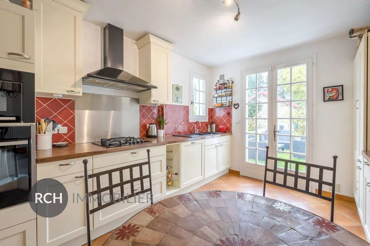 Maison à MONTFORT-L'AMAURY