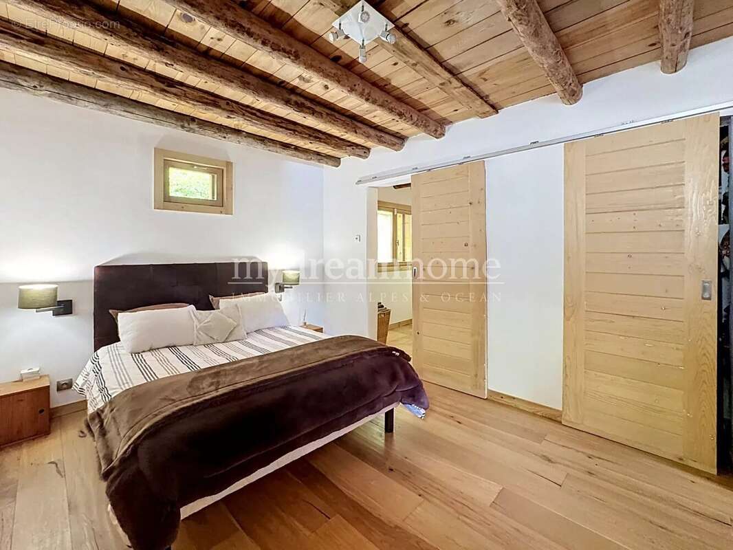 Chalet confortable de 340m², centre de Flumet (73590) - photo 9