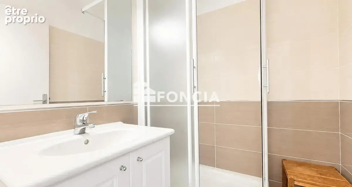 Cap d'agde, appartement t2 avec cabine et loggia - photo 6