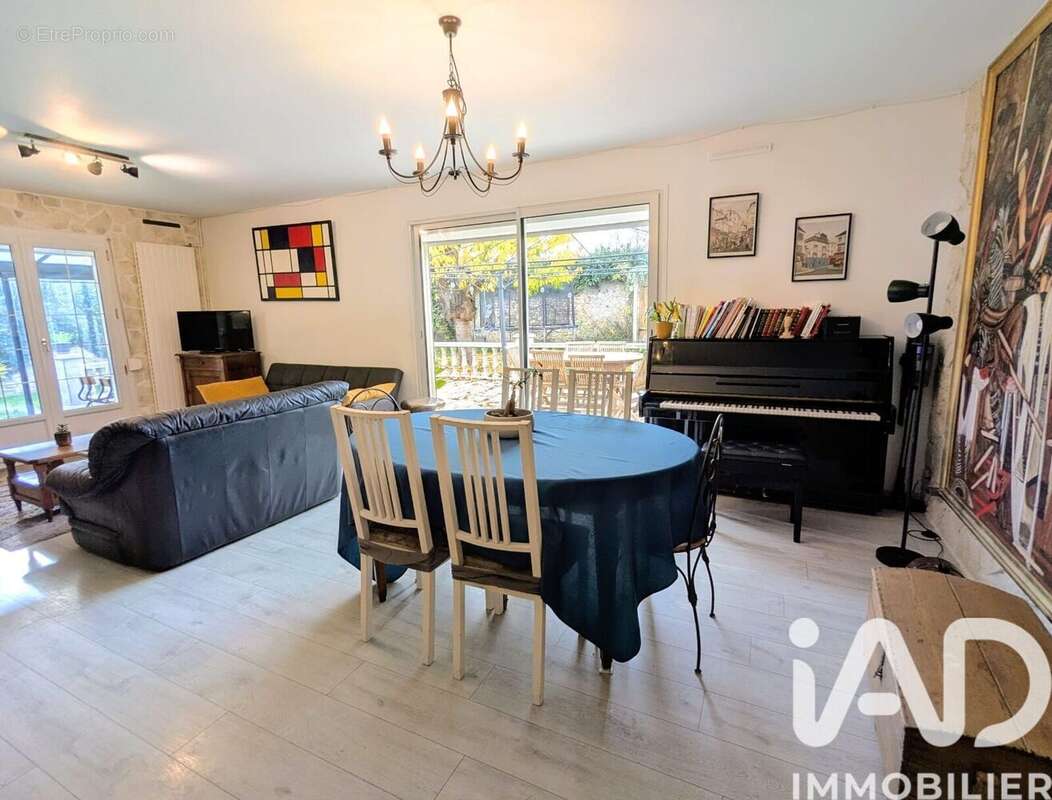 Photo 3 - Maison à BRIE-COMTE-ROBERT