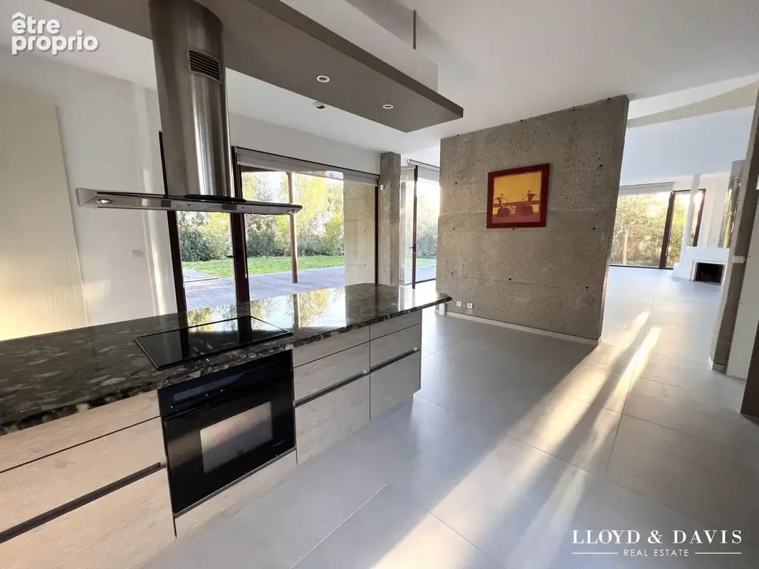 Maison 7 pièces 240 m² à vendre à Montpellier (34000) - photo 3