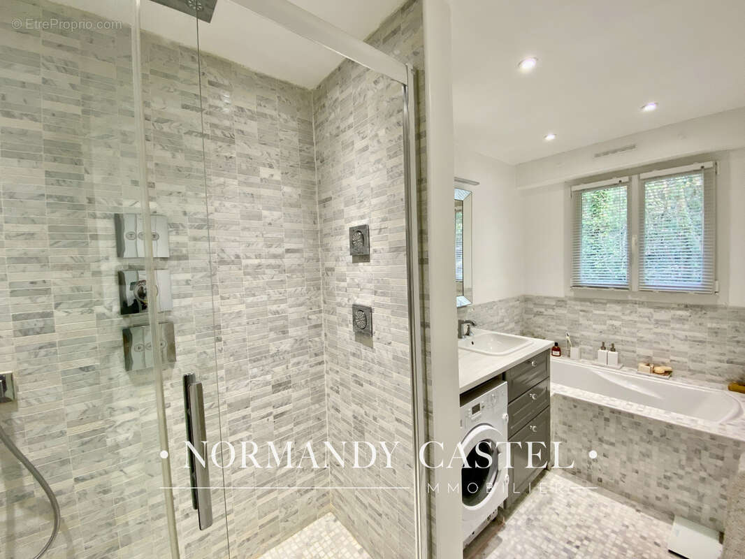 Appartement à TROUVILLE-SUR-MER