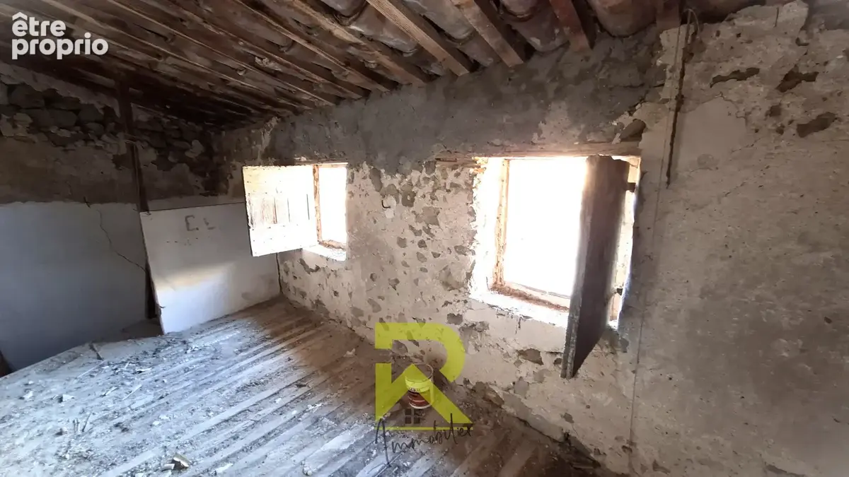 Maison de village à rénover de 58 m2 plus les combles de 34 m2  Gruissan (Centre historique) - photo 10
