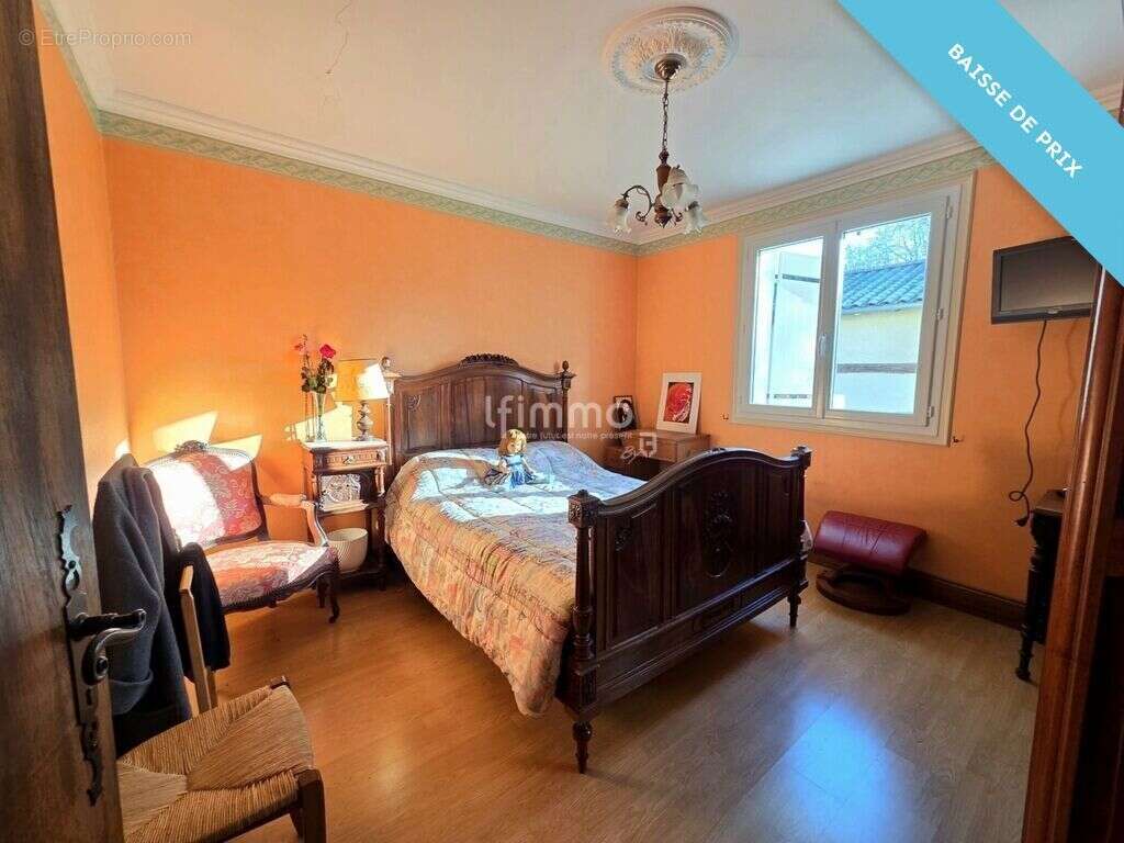 Maison à NOTRE-DAME-DE-SANILHAC