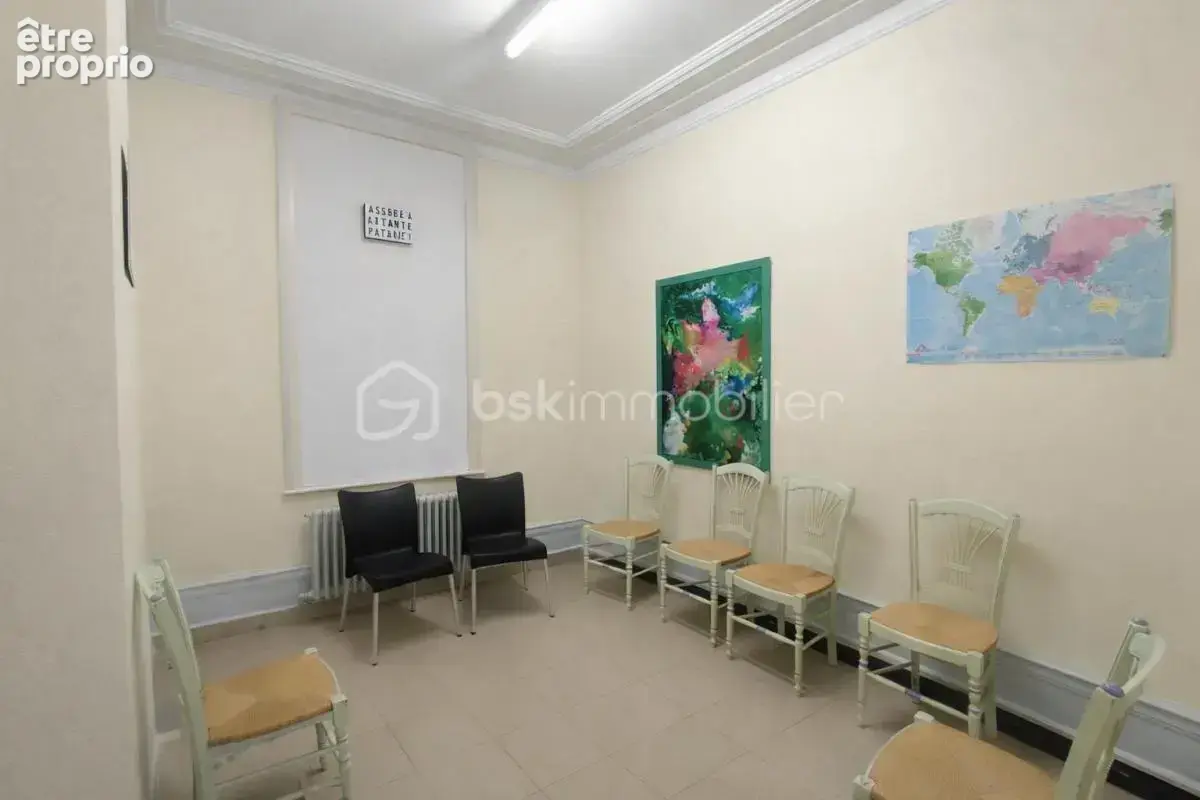 Grande maison familiale avec un fort potentiel, en hyper centre de 1948, 402m2, 15 pièces 7 chambres!!!!!! - photo 7