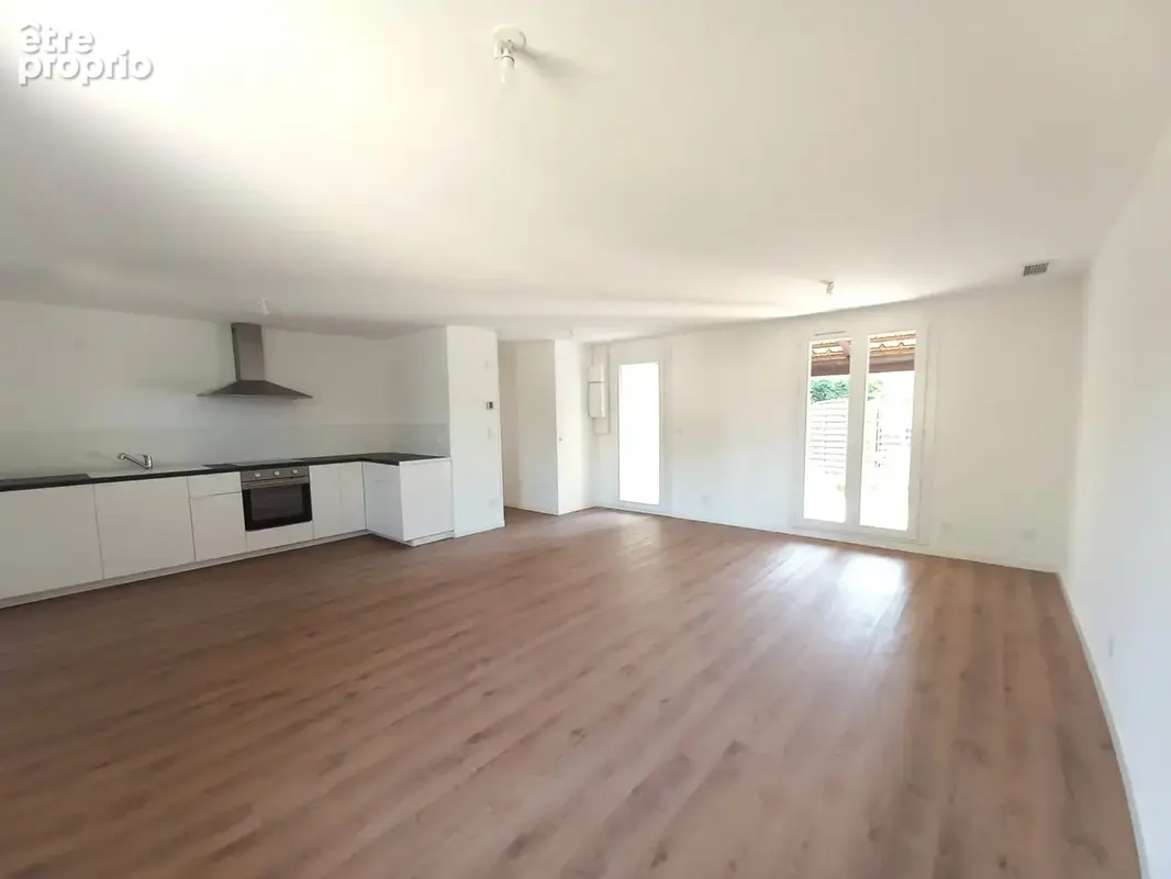 Maison 4 pièces 75 m² à vendre à Salon-De-Provence (13300) - photo 2