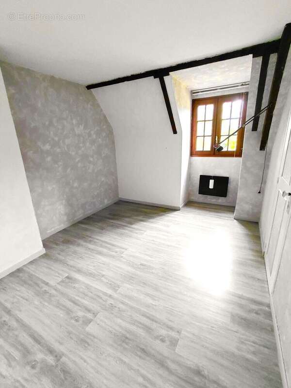 Maison 96 m² à Chailles  - photo 8