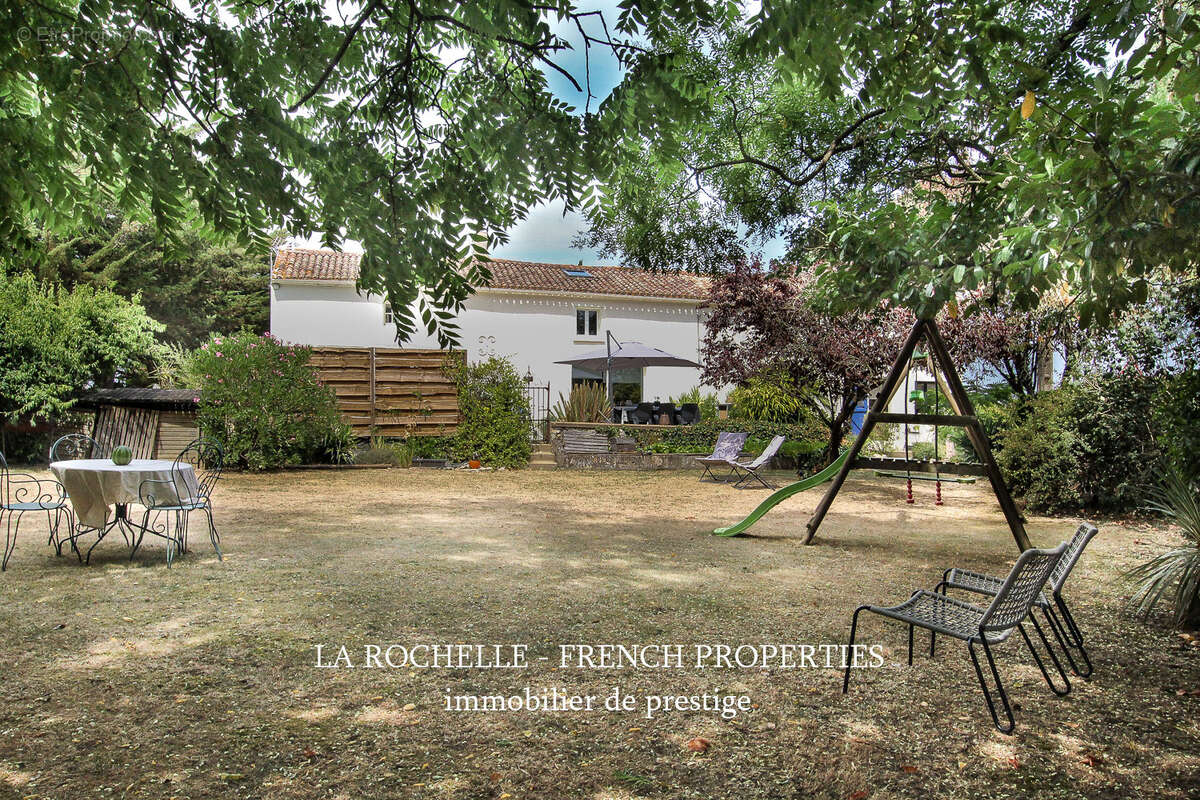 Propriété de campagne avec piscine - proche fontenay le comte - photo 9