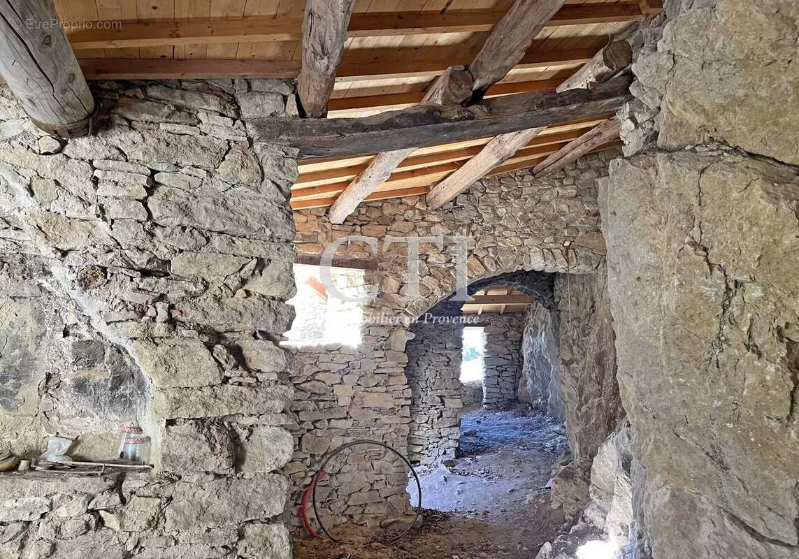 Maison à VAISON-LA-ROMAINE