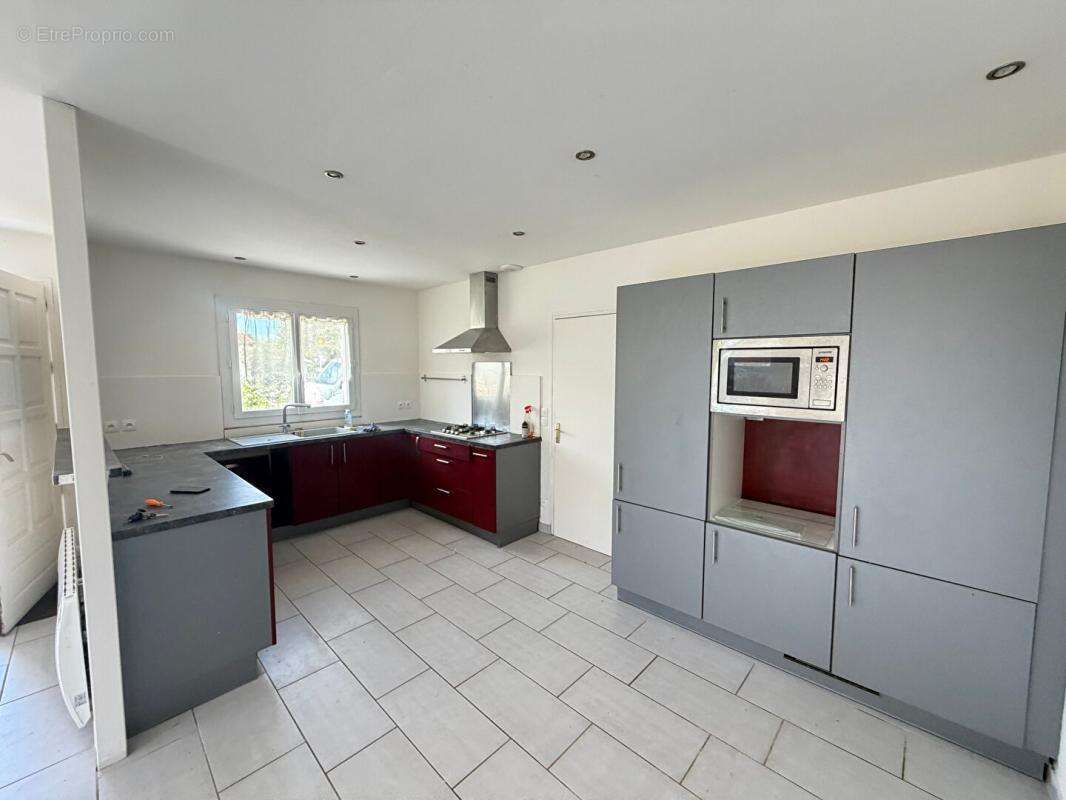 Maison de  plain pied 3 chambres avec 475 M2 de terrain - photo 4