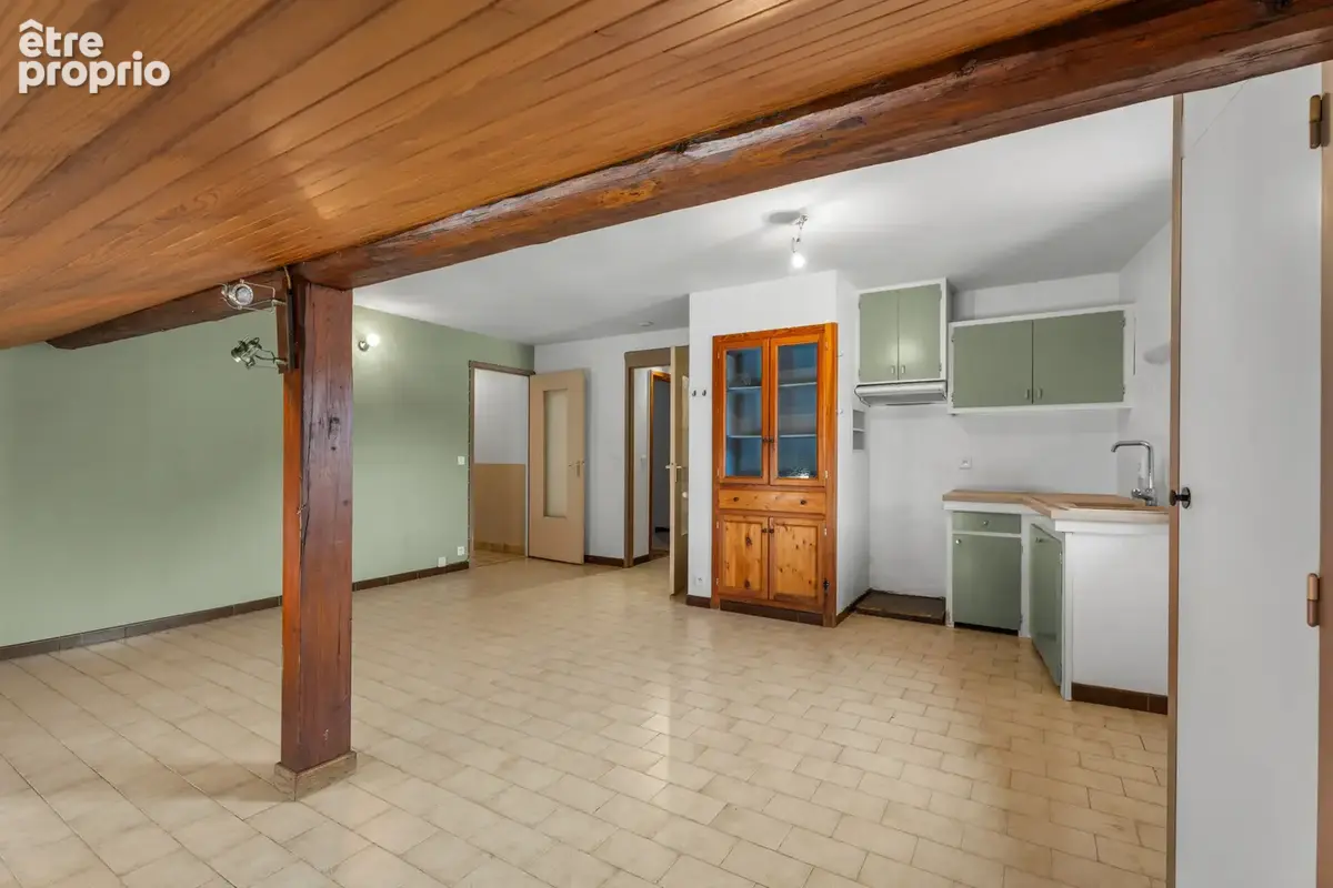 À vendre - appartement 45,78 m2 habitables   garage & grande cave   à 2 km de plagne montalbert - photo 2