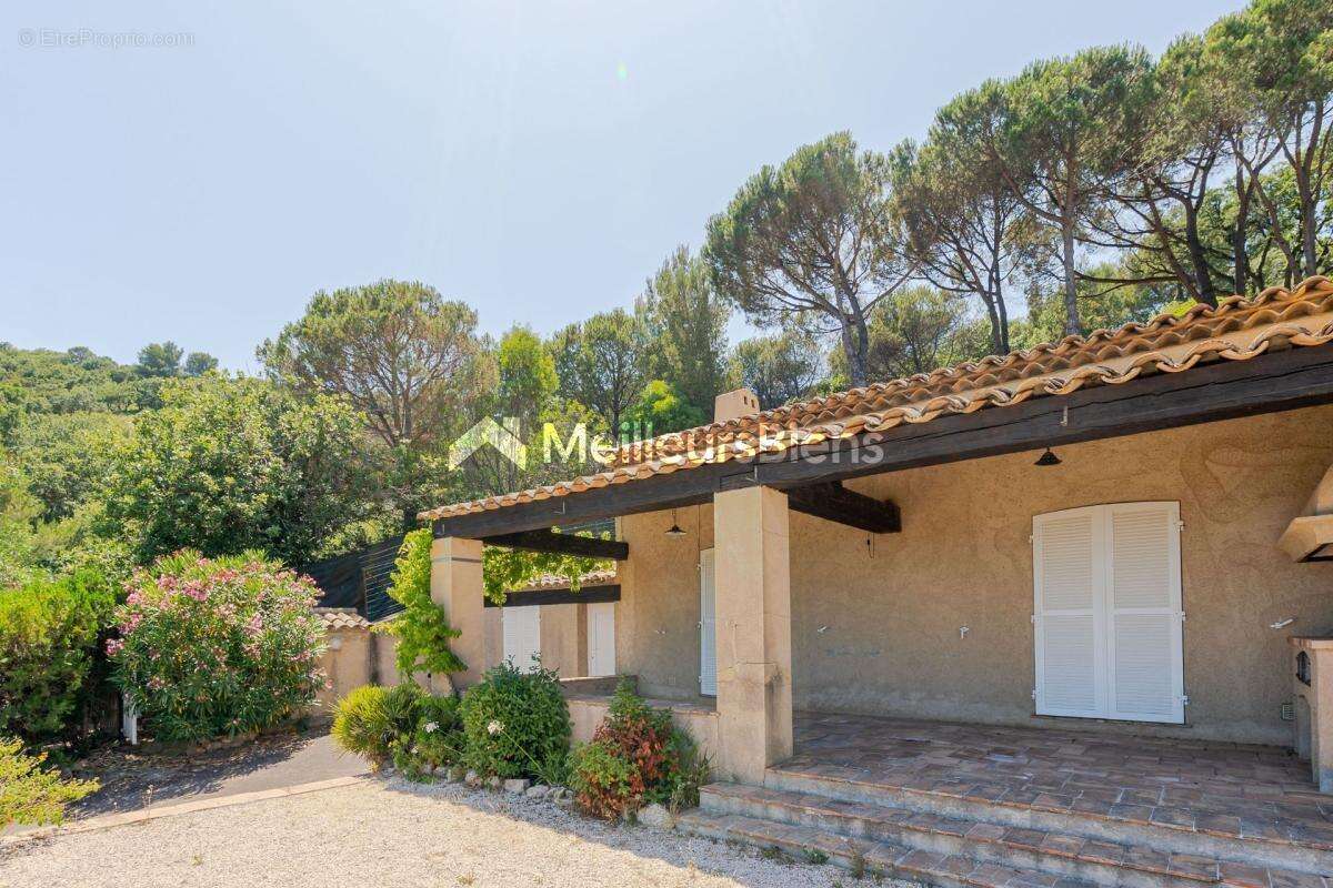Maison à RAMATUELLE