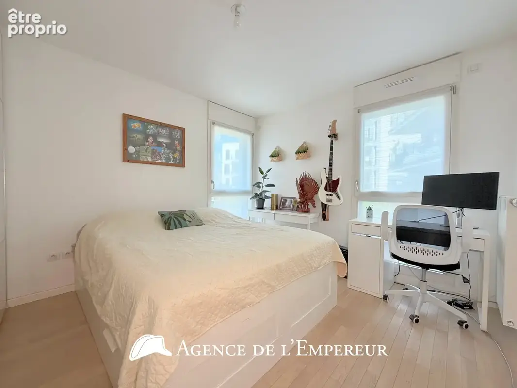 4 pièces, 3 chambres, balcon, au calme, proche place Besche à Rueil. 2 parkings. Résidence récente - photo 13
