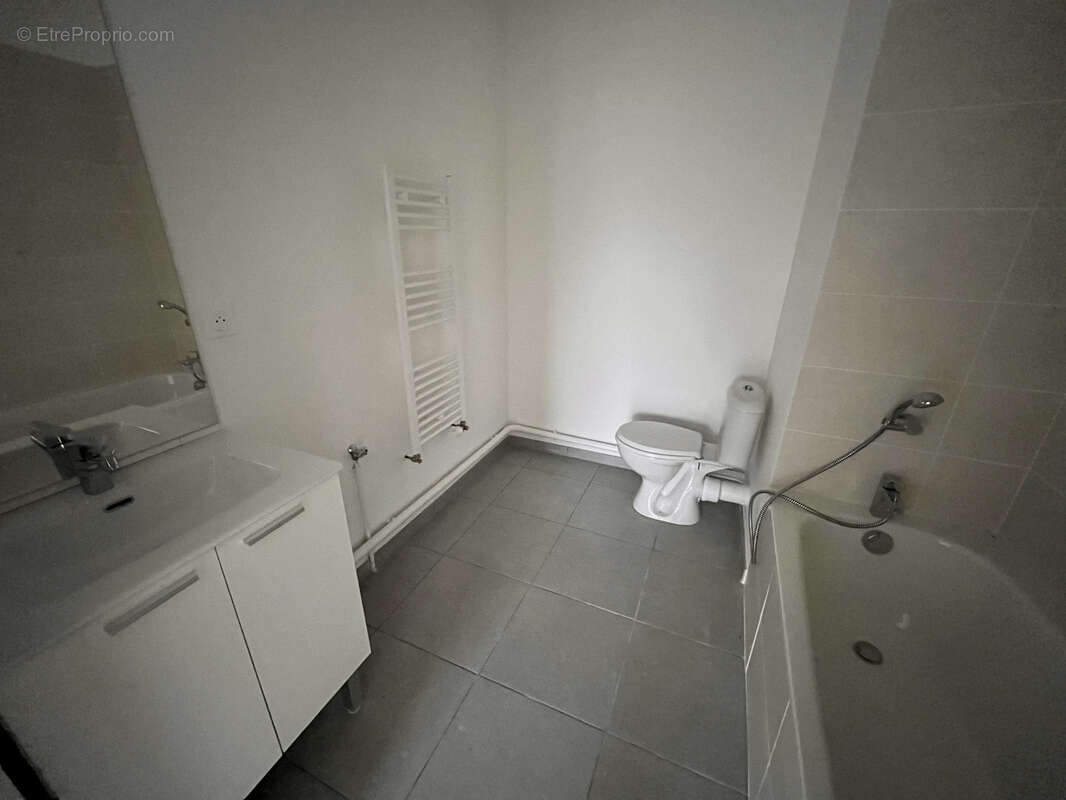 Appartement à CHENOVE