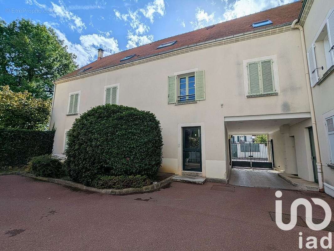 Photo 2 - Appartement à BRIE-COMTE-ROBERT