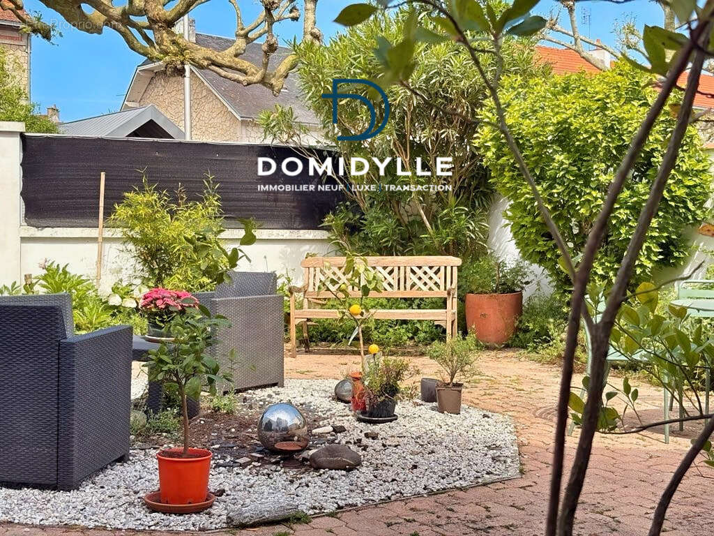 Maison à LA ROCHELLE