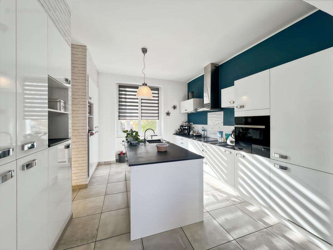 Maison à LIVRON-SUR-DROME