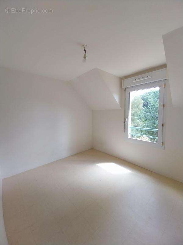 Beau t4 avec balcon - photo 9