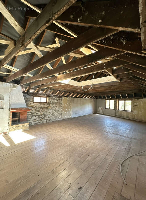 Appartement à BOURGOIN-JALLIEU