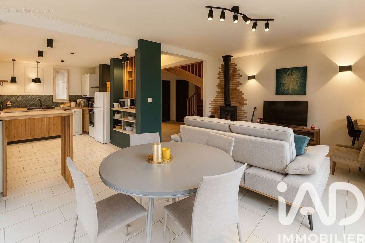 Photo 3 - Maison à BOUTIERS-SAINT-TROJAN