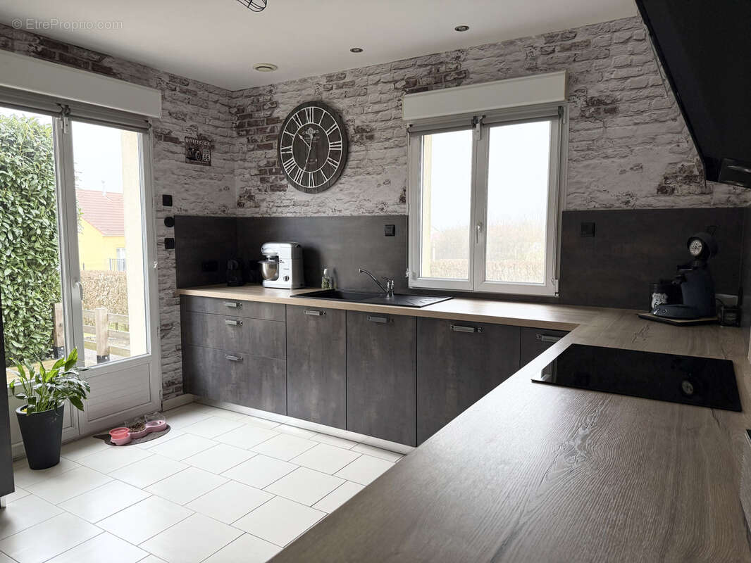 Maison à VILLE-SUR-ILLON