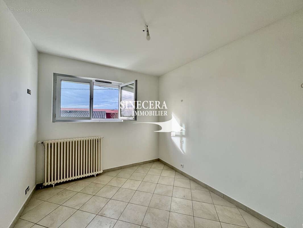 Maison à CHAMPCEVINEL