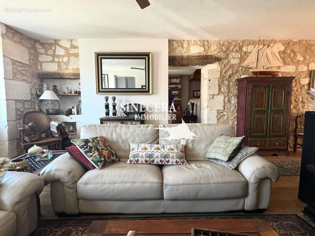 Maison 181 m² à Riberac  - photo 5