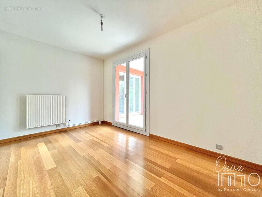 Plateau Saint-Rambert  - T4 de 81m² avec loggia et parking - photo 10