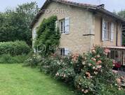 Maison à CEZAN