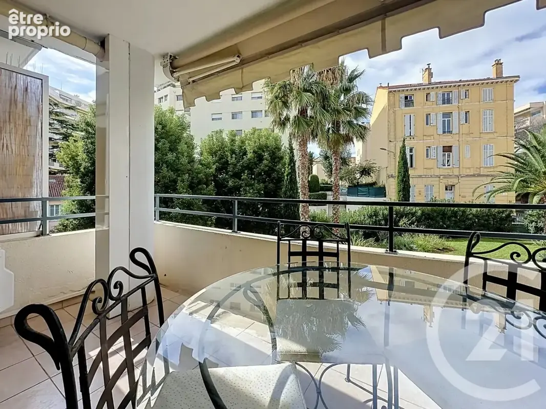 Appartement 2 pièces 60 m² à vendre à Cannes (06400) - photo 2