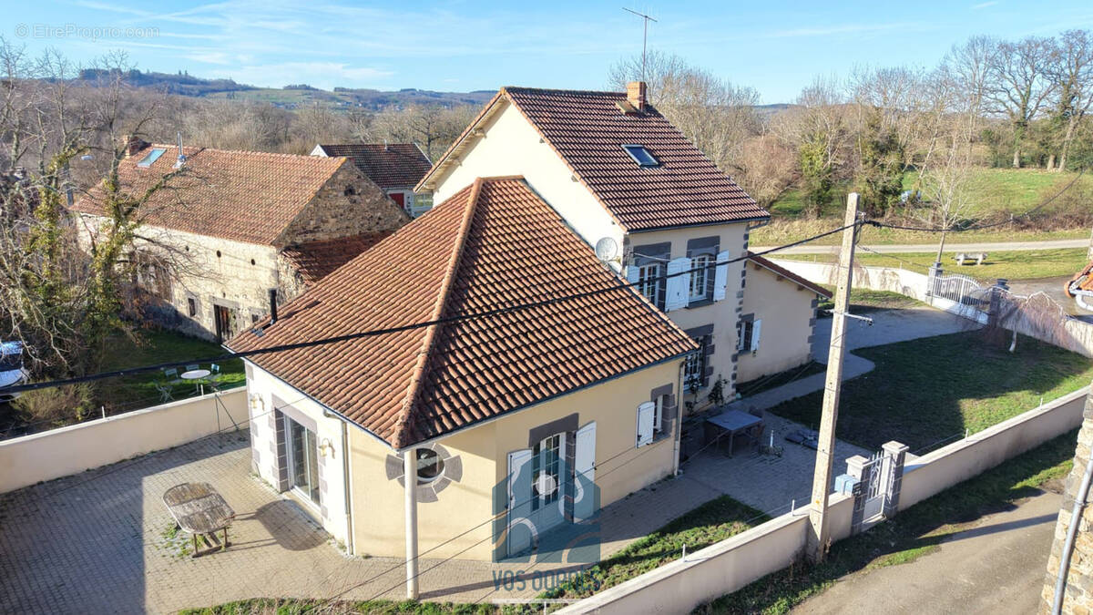 Maison à MANZAT